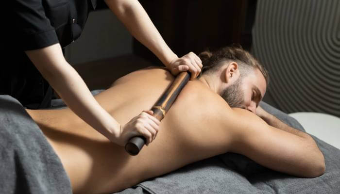 Spa Masculino con Masajes Terapéuticos en la Espalda