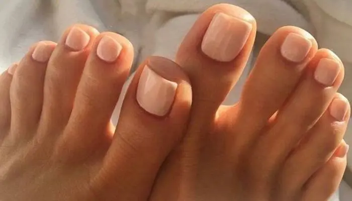 Uñas Decoradas para Pies Sencillas y Elegantes